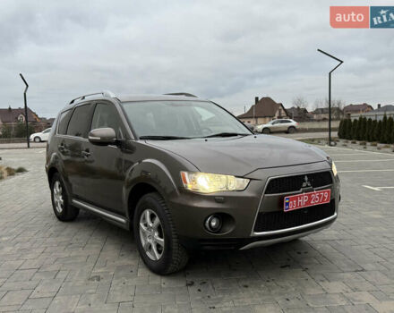 Коричневий Міцубісі Аутлендер, об'ємом двигуна 2.2 л та пробігом 235 тис. км за 10600 $, фото 4 на Automoto.ua