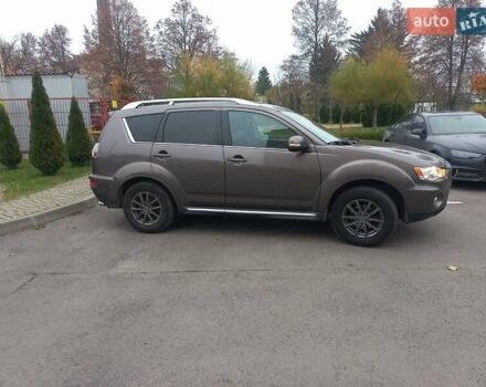 Коричневий Міцубісі Аутлендер, об'ємом двигуна 2.2 л та пробігом 240 тис. км за 10900 $, фото 5 на Automoto.ua