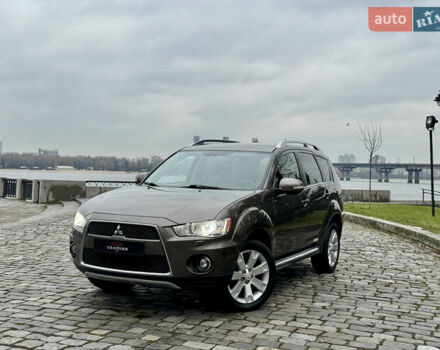 Коричневый Мицубиси Аутлендер, объемом двигателя 2.18 л и пробегом 208 тыс. км за 10555 $, фото 10 на Automoto.ua