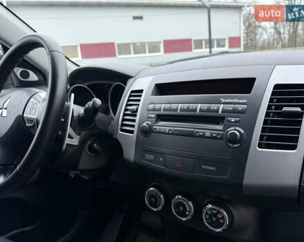 Коричневий Міцубісі Аутлендер, об'ємом двигуна 2.2 л та пробігом 235 тис. км за 10600 $, фото 37 на Automoto.ua