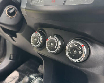 Коричневый Мицубиси Аутлендер, объемом двигателя 2.18 л и пробегом 208 тыс. км за 10555 $, фото 22 на Automoto.ua