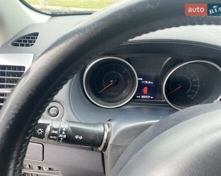 Коричневий Міцубісі Аутлендер, об'ємом двигуна 2.2 л та пробігом 266 тис. км за 11000 $, фото 10 на Automoto.ua