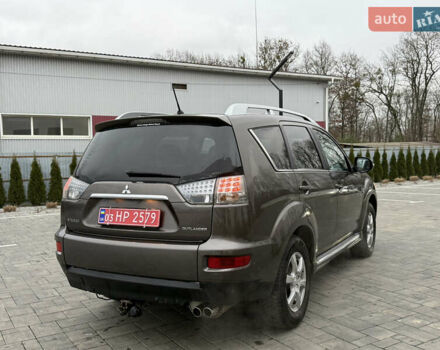 Коричневий Міцубісі Аутлендер, об'ємом двигуна 2.2 л та пробігом 235 тис. км за 10600 $, фото 5 на Automoto.ua