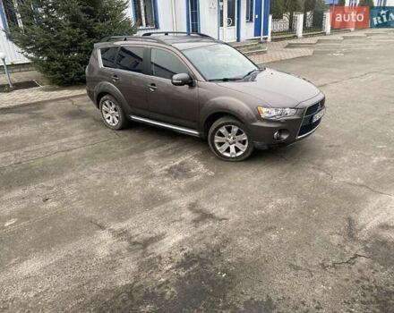 Коричневий Міцубісі Аутлендер, об'ємом двигуна 2.2 л та пробігом 266 тис. км за 11000 $, фото 4 на Automoto.ua