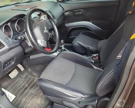 Коричневый Мицубиси Аутлендер, объемом двигателя 2.2 л и пробегом 210 тыс. км за 11500 $, фото 7 на Automoto.ua