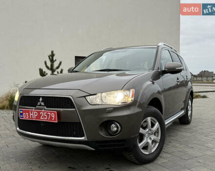 Коричневий Міцубісі Аутлендер, об'ємом двигуна 2.2 л та пробігом 235 тис. км за 10600 $, фото 13 на Automoto.ua