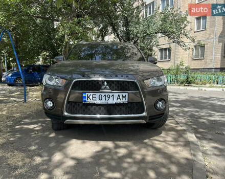 Коричневый Мицубиси Аутлендер, объемом двигателя 2.2 л и пробегом 281 тыс. км за 11250 $, фото 7 на Automoto.ua