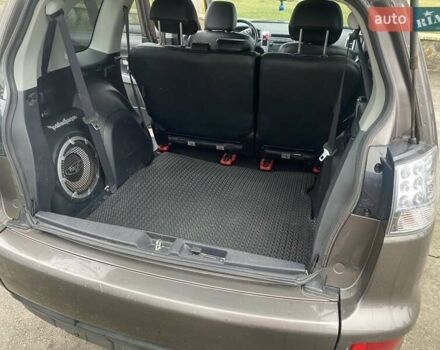 Коричневий Міцубісі Аутлендер, об'ємом двигуна 2.2 л та пробігом 266 тис. км за 11000 $, фото 12 на Automoto.ua