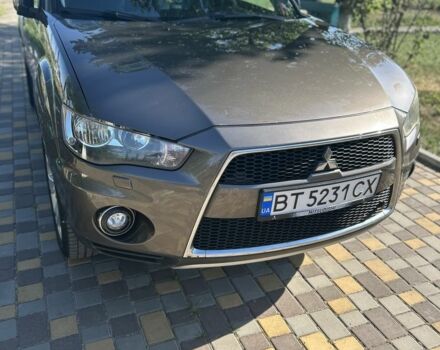 Коричневый Мицубиси Аутлендер, объемом двигателя 2.2 л и пробегом 287 тыс. км за 11700 $, фото 1 на Automoto.ua