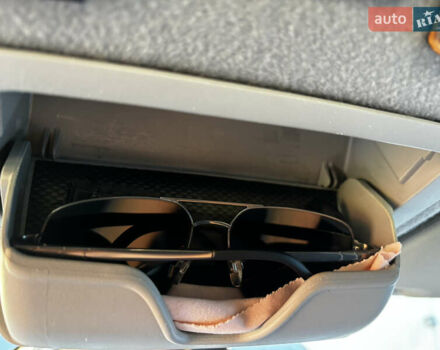 Коричневый Мицубиси Аутлендер, объемом двигателя 2.18 л и пробегом 259 тыс. км за 10900 $, фото 8 на Automoto.ua