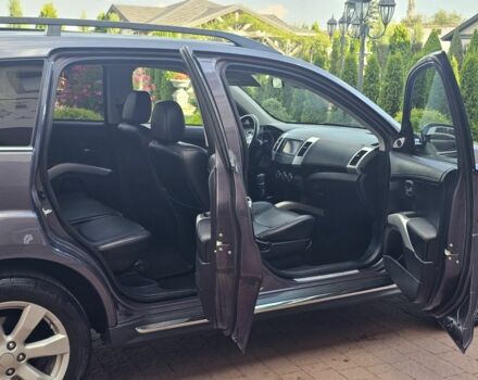 Коричневый Мицубиси Аутлендер, объемом двигателя 2 л и пробегом 207 тыс. км за 12499 $, фото 3 на Automoto.ua