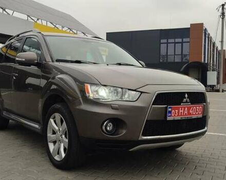 Коричневый Мицубиси Аутлендер, объемом двигателя 2.2 л и пробегом 259 тыс. км за 11600 $, фото 7 на Automoto.ua