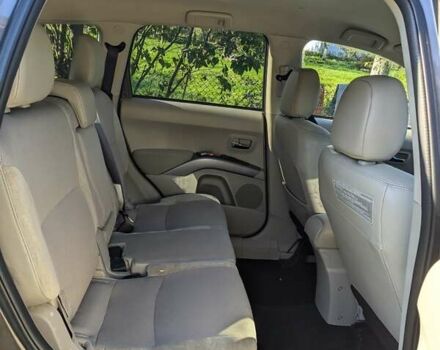 Коричневый Мицубиси Аутлендер, объемом двигателя 2.4 л и пробегом 248 тыс. км за 10000 $, фото 9 на Automoto.ua