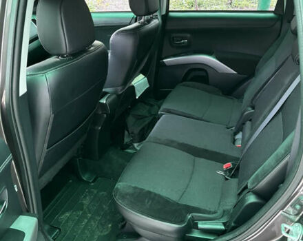 Коричневый Мицубиси Аутлендер, объемом двигателя 2.18 л и пробегом 259 тыс. км за 10900 $, фото 9 на Automoto.ua