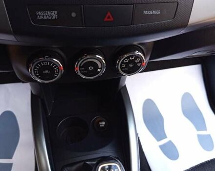 Коричневый Мицубиси Аутлендер, объемом двигателя 2.2 л и пробегом 155 тыс. км за 11350 $, фото 52 на Automoto.ua