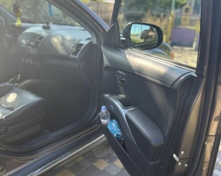 Коричневый Мицубиси Аутлендер, объемом двигателя 2.2 л и пробегом 287 тыс. км за 11700 $, фото 2 на Automoto.ua