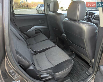 Коричневый Мицубиси Аутлендер, объемом двигателя 2.27 л и пробегом 242 тыс. км за 10900 $, фото 8 на Automoto.ua