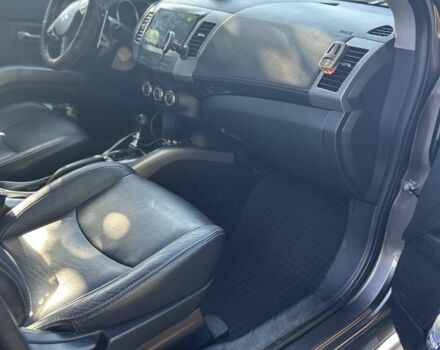 Коричневый Мицубиси Аутлендер, объемом двигателя 2.2 л и пробегом 287 тыс. км за 11700 $, фото 3 на Automoto.ua