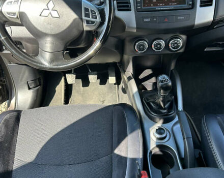 Коричневый Мицубиси Аутлендер, объемом двигателя 2.2 л и пробегом 230 тыс. км за 11700 $, фото 7 на Automoto.ua