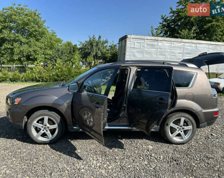 Коричневый Мицубиси Аутлендер, объемом двигателя 2.2 л и пробегом 230 тыс. км за 11700 $, фото 11 на Automoto.ua