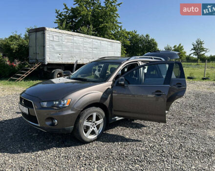 Коричневый Мицубиси Аутлендер, объемом двигателя 2.2 л и пробегом 230 тыс. км за 11700 $, фото 12 на Automoto.ua