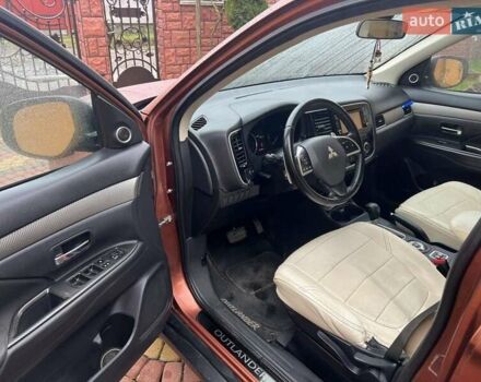 Коричневый Мицубиси Аутлендер, объемом двигателя 2.3 л и пробегом 317 тыс. км за 13000 $, фото 7 на Automoto.ua