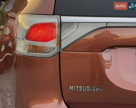 Коричневый Мицубиси Аутлендер, объемом двигателя 2.2 л и пробегом 218 тыс. км за 14500 $, фото 17 на Automoto.ua