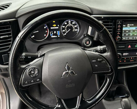 Коричневий Міцубісі Аутлендер, об'ємом двигуна 2.36 л та пробігом 197 тис. км за 14000 $, фото 19 на Automoto.ua