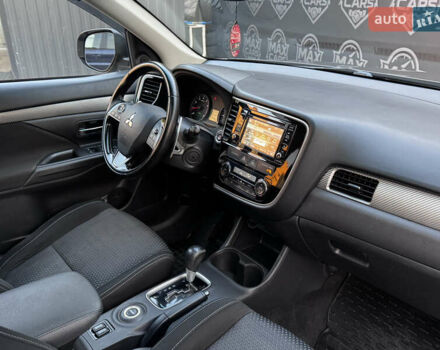 Коричневий Міцубісі Аутлендер, об'ємом двигуна 3 л та пробігом 170 тис. км за 14800 $, фото 12 на Automoto.ua