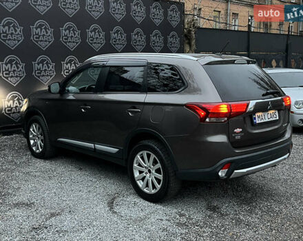 Коричневый Мицубиси Аутлендер, объемом двигателя 3 л и пробегом 170 тыс. км за 15900 $, фото 6 на Automoto.ua