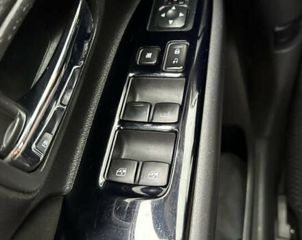 Коричневий Міцубісі Аутлендер, об'ємом двигуна 2.36 л та пробігом 197 тис. км за 14000 $, фото 23 на Automoto.ua