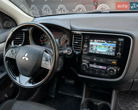 Коричневий Міцубісі Аутлендер, об'ємом двигуна 3 л та пробігом 170 тис. км за 14800 $, фото 13 на Automoto.ua