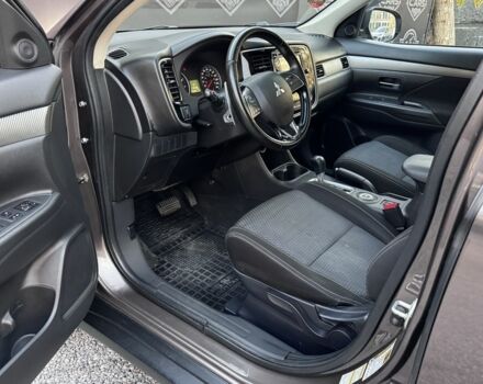 Коричневий Міцубісі Аутлендер, об'ємом двигуна 3 л та пробігом 170 тис. км за 14800 $, фото 7 на Automoto.ua