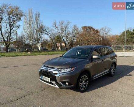 Коричневий Міцубісі Аутлендер, об'ємом двигуна 2.36 л та пробігом 128 тис. км за 15500 $, фото 8 на Automoto.ua
