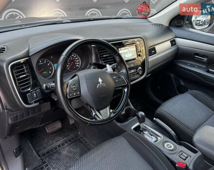 Коричневий Міцубісі Аутлендер, об'ємом двигуна 3 л та пробігом 170 тис. км за 14800 $, фото 7 на Automoto.ua