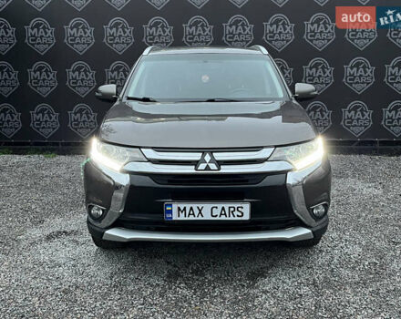 Коричневый Мицубиси Аутлендер, объемом двигателя 3 л и пробегом 170 тыс. км за 15900 $, фото 1 на Automoto.ua