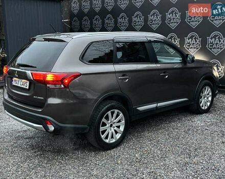 Коричневый Мицубиси Аутлендер, объемом двигателя 3 л и пробегом 170 тыс. км за 15900 $, фото 7 на Automoto.ua