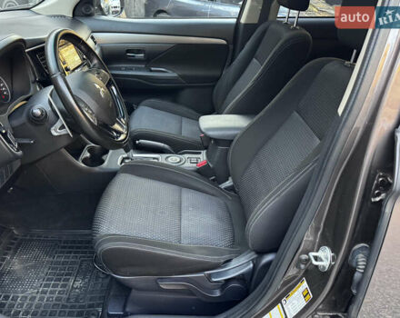 Коричневий Міцубісі Аутлендер, об'ємом двигуна 3 л та пробігом 170 тис. км за 14800 $, фото 8 на Automoto.ua