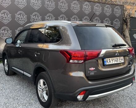 Коричневий Міцубісі Аутлендер, об'ємом двигуна 3 л та пробігом 170 тис. км за 14800 $, фото 3 на Automoto.ua