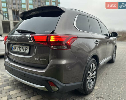 Коричневый Мицубиси Аутлендер, объемом двигателя 3 л и пробегом 164 тыс. км за 14800 $, фото 7 на Automoto.ua