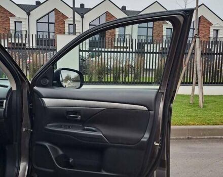 Коричневий Міцубісі Аутлендер, об'ємом двигуна 2.36 л та пробігом 167 тис. км за 13500 $, фото 16 на Automoto.ua