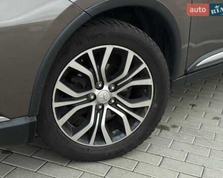 Коричневый Мицубиси Аутлендер, объемом двигателя 2.36 л и пробегом 188 тыс. км за 13000 $, фото 8 на Automoto.ua