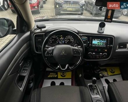 Коричневый Мицубиси Аутлендер, объемом двигателя 2.36 л и пробегом 160 тыс. км за 15000 $, фото 8 на Automoto.ua