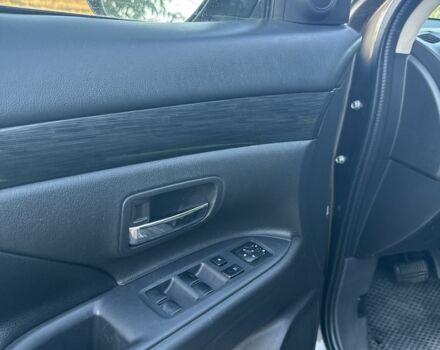 Міцубісі Аутлендер 2016 у Кривому Розі на Automoto.ua Коричневий Міцубісі Аутлендер, об'ємом двигуна 2.4 л та пробігом 185 тис. км за 13600 $, фото 4 на Automoto.ua