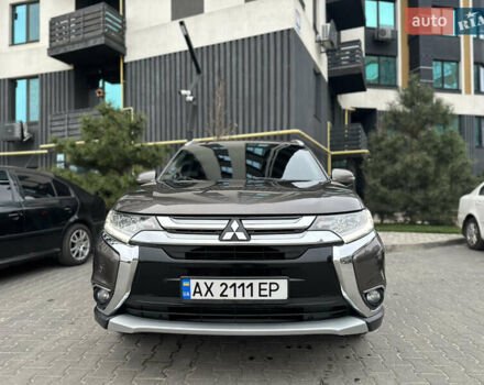 Коричневый Мицубиси Аутлендер, объемом двигателя 3 л и пробегом 164 тыс. км за 14800 $, фото 2 на Automoto.ua