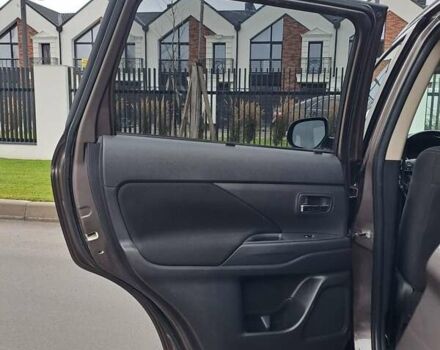 Коричневий Міцубісі Аутлендер, об'ємом двигуна 2.36 л та пробігом 167 тис. км за 13500 $, фото 12 на Automoto.ua