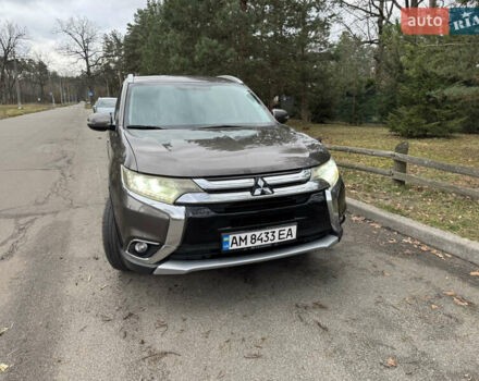Коричневий Міцубісі Аутлендер, об'ємом двигуна 2.36 л та пробігом 167 тис. км за 12500 $, фото 14 на Automoto.ua