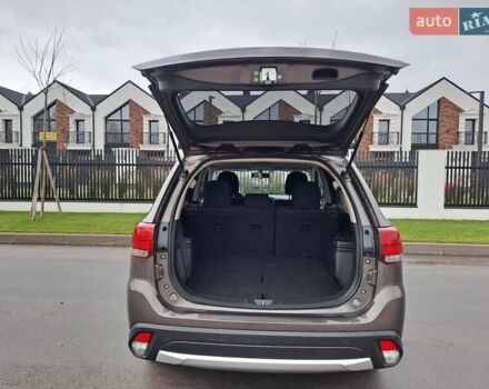 Коричневий Міцубісі Аутлендер, об'ємом двигуна 2.36 л та пробігом 167 тис. км за 13500 $, фото 6 на Automoto.ua