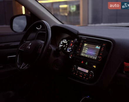 Коричневый Мицубиси Аутлендер, объемом двигателя 2.36 л и пробегом 188 тыс. км за 13000 $, фото 19 на Automoto.ua