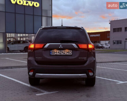 Коричневый Мицубиси Аутлендер, объемом двигателя 2.36 л и пробегом 188 тыс. км за 13000 $, фото 6 на Automoto.ua